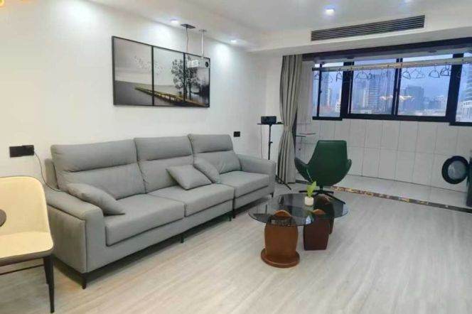 zhongshan park floor heat/elevator 1Br/big living room@L2/3/4