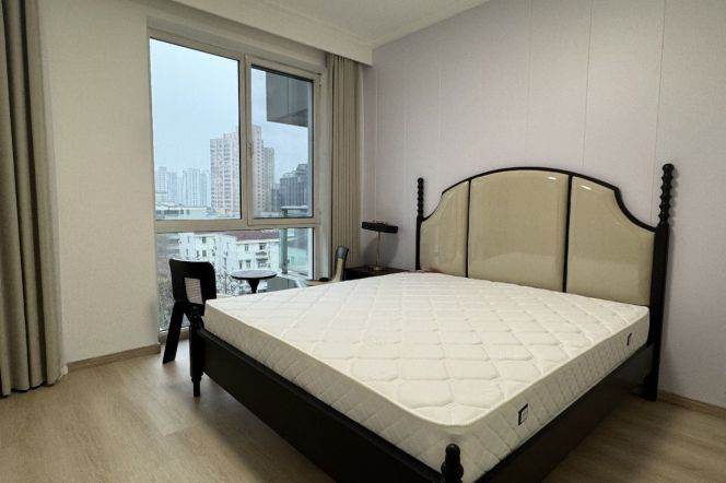 Morden&Bright 2Bdrs 2Baths,120sqm @Jiashan Rd &Line 9 & 12