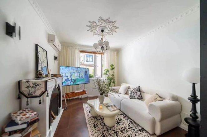 Big yard+modern 1br 1lr/double south/floor heating,Jiangsu rd@L11/2