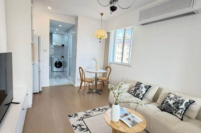 Sunny 1Br/2Lr/1Bt@L2/3/4 Zhongshan park Station 