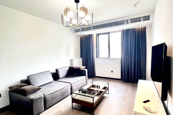 1 Big Br with Balcony, 90 sqm, Wall heating @ Changping metro L7
