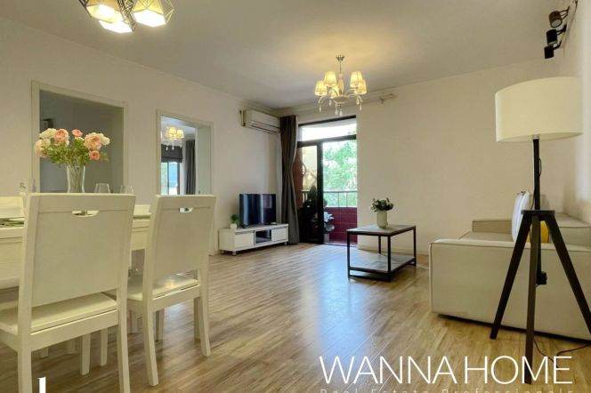 Spacious&Modern&Bright 2Bdrs 1Bath Apt+L2/11 Jiang Su Rd+Large Closet+2Open Balconies