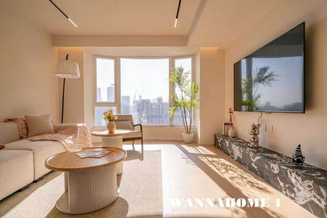 Spacious&Modern&Really Bright 1+1Bdrs 1Bath Apt+Good View+L4/10 Hai Lun Rd Metro 