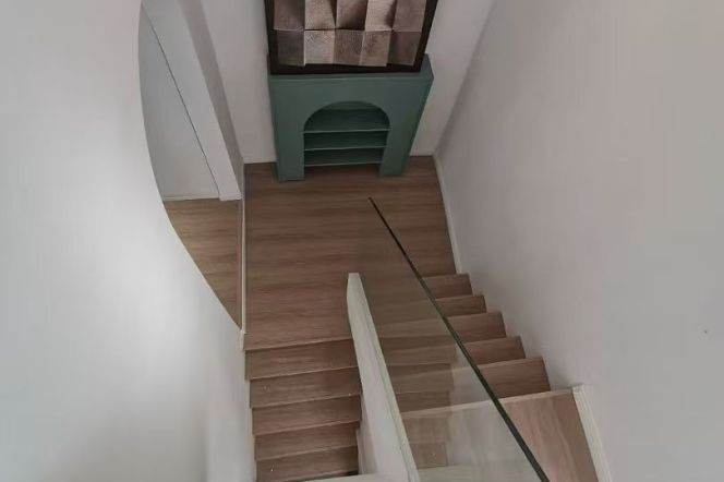 Outdoor balcony+spacious 2BR 2LR+High ceiling,South Shaanxi rd@L10/12/1