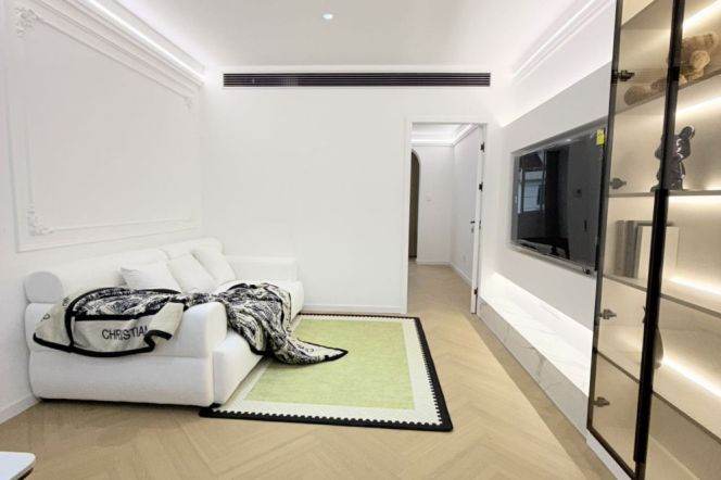 Fresh 1br Nr jiangsu road M2/11