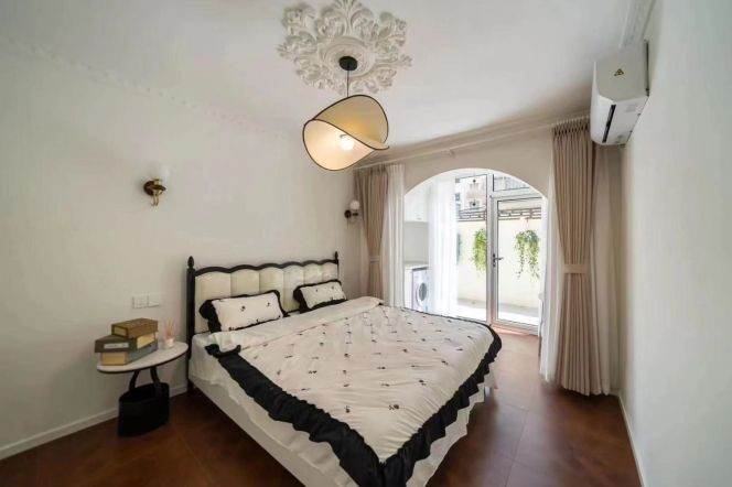 Big yard+modern 1br 1lr/double south/floor heating,Jiangsu rd@L11/2