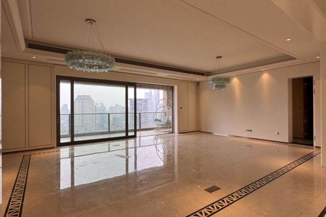 4BR 4BTH w/ Floor Heating nr QuFu RD M8/12
