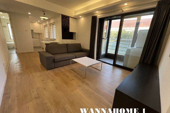 Spacious&Bright&Modern 2Bdrs 1bath Apt+L2/11 Jiang Su Rd+Elevator+Floor Heating