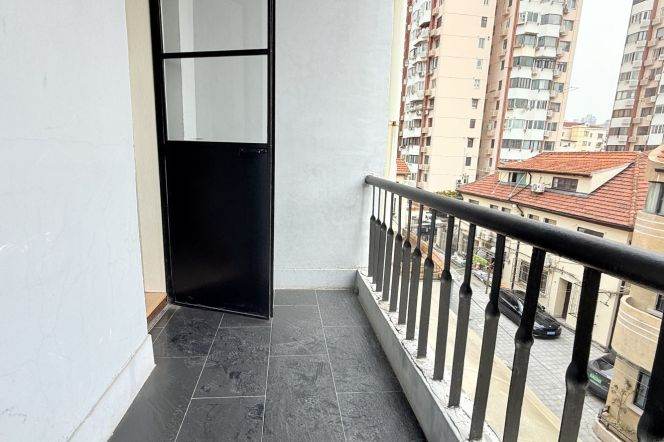  Decent 1br+balcony Nr M1/7/10