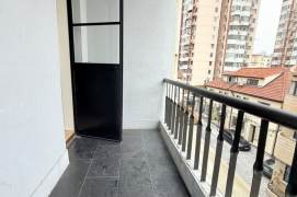  Decent 1br+balcony Nr M1/7/10