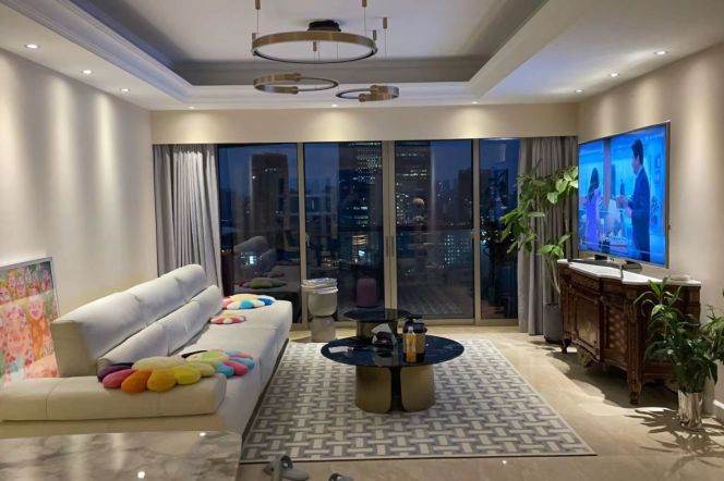 Spacious and bright 3Br/2br@Anfu rd 156sqm with nice open balcony