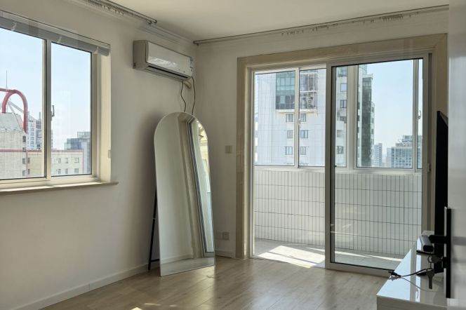 Modern 1Br Apt + Balcony | West Yan'an rd Metro L3&4 | 3OF Good view 8.8K