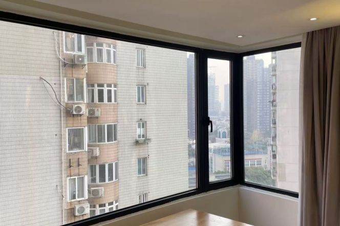 Modern&Spacious&Bright 2Bdrs 2Baths Apt+L14 Wu Ding Rd Metro+Large Balcony