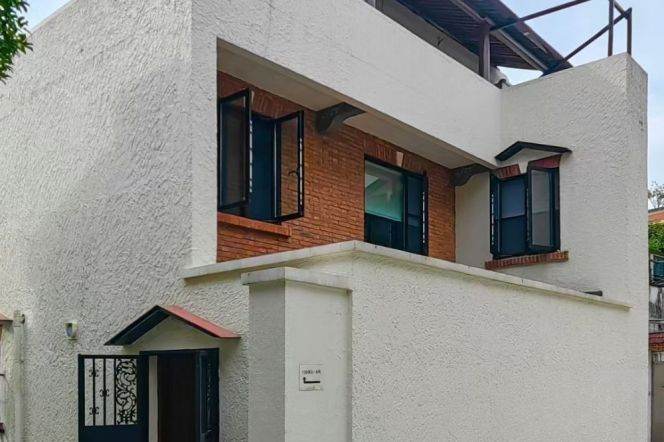 4BR 4BA Luxurious Standalone Home on Guangyuan Road w/Garden & Terrace