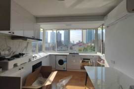 Good view 3brs&2baths with balcony on West Jian'guo Road