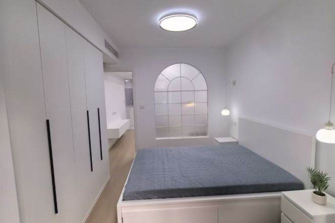 Elegant 1br/1lr@west yan’an rd sta 6.5k