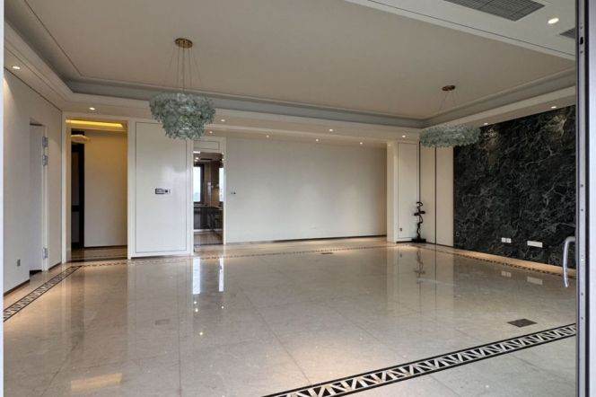 4BR 4BTH w/ Floor Heating nr QuFu RD M8/12