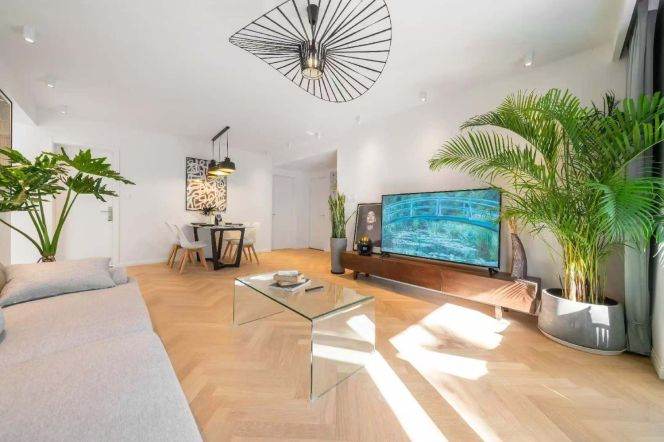 modern 3brs floor heating open balcony near Jiang su road line 2,11 only 23K