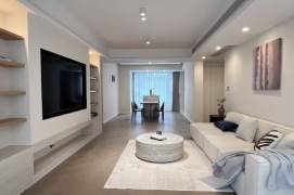 Xintiandi/Madang Rd metro/3br2bt/central AC/floor heat/oven/dishwasher/tennis court