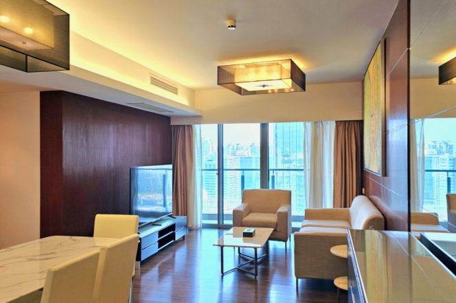 2br Service apt in Xuhui District Near Xujiahui Station(Line 9/11)
