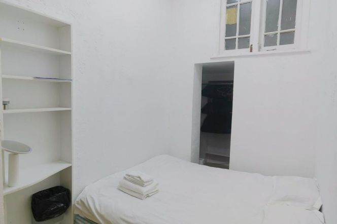 Bright 1+1Br/1Lr/1Bt apt nr Jiaotong university,M10/11