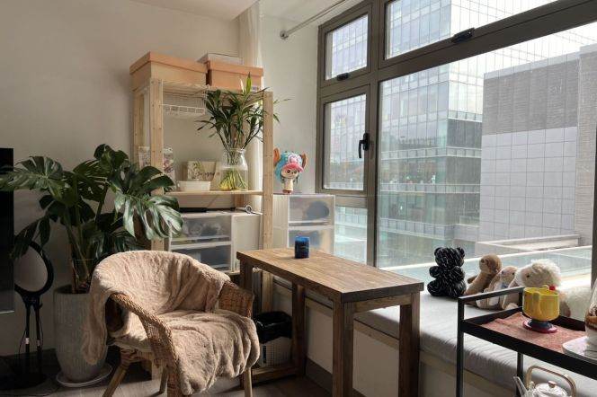 Good lighting 2brs&2baths@elevator near South Shaanxi Road