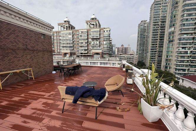 modern big 3brs floor heating huge terrace modern furniture near Xujiahui only 30.5K