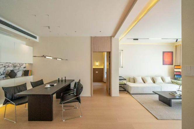 High rise 2brs with balcony near Changping Road