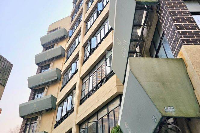 1br service apartment in historically building Hengshan Rd Station(Line 1)