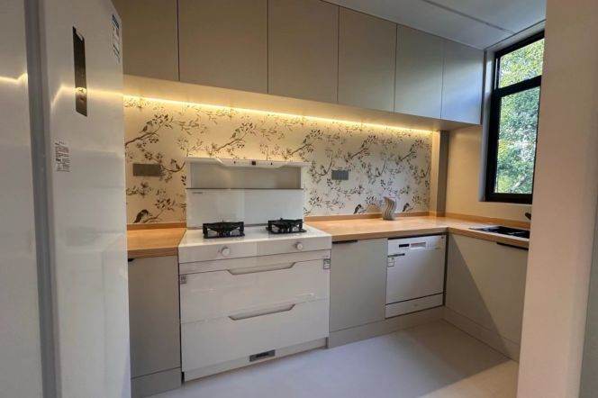 Brand new 2br apt,CA,floor heating,in Gumei Area, close to Line 12