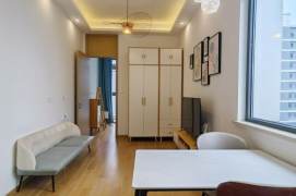 Bright 1 br with many windows next NYU shanghai, 5 mins walking to L6/8/11