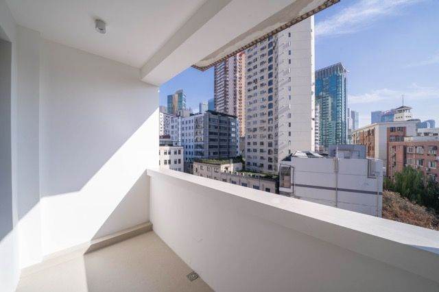 modern 3brs floor heating open balcony beside jing an temple only 21K