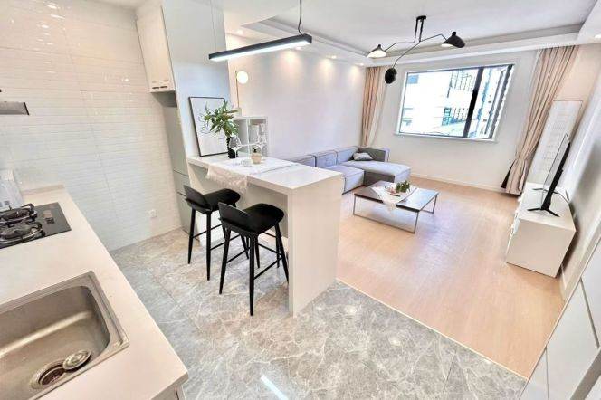 Elevator 2BR-Jiaotong University-4-minute walk to Line 2/11-Jiangsu Road