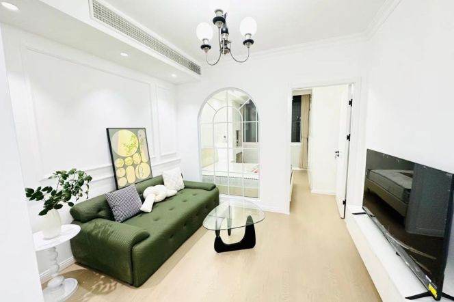 jiangsu rd station one bedroom