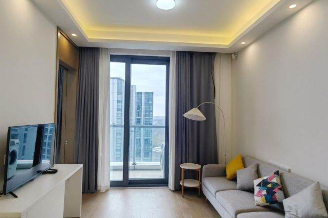 Cozy  1 br with open balcony next NYU shanghai,easy to L 6/8/11