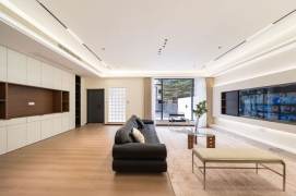 modern big size duplex 5brs floor heating nice garden near line 10 Hong qiao center 