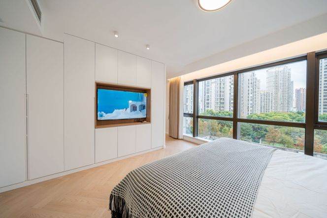 2+1 Rooms, 1 Bath with Floor Heating/ Dish washer, 167 sqm @ Shanghai railway station L1,3&4