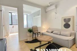 Modern&Spacious&Really Bright 1Bdr 1Bath Apt+ShXin Rd Metro+IAPM+3F Walk Up