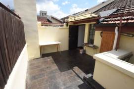 3brs near L1/L10/L12 south shaanxi rd station