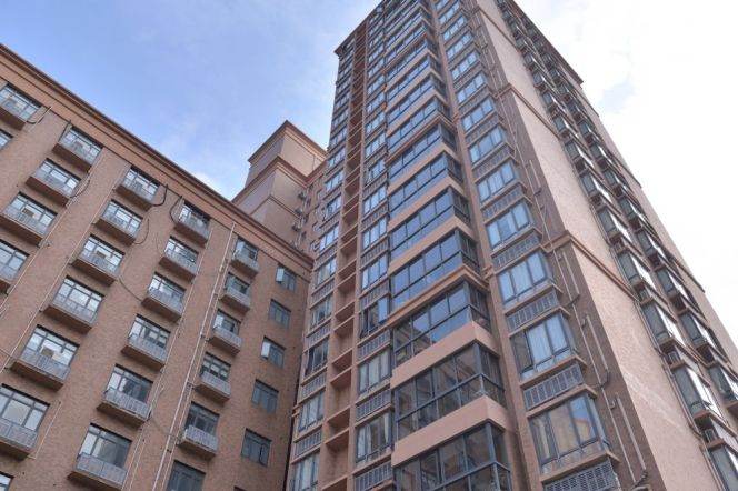1 br service apt in Putuo District Near Changshou Rd Station(Line 13)