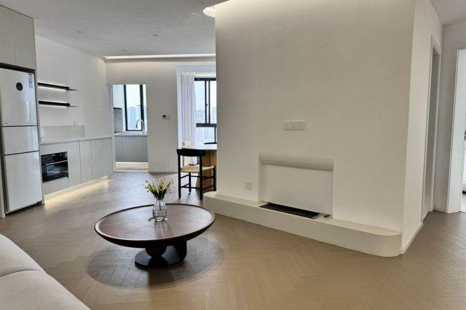 Suzhou Creek | Simple & Beautiful 1BR + Balcony | Hanzhong rd metro | Good view