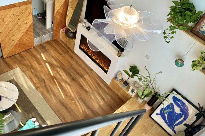 Modern&Spacious&Really Bright Duplex 1Bdr 1Bath Apt+L10/13 Xin Tian Di+High Ceiling+Nice Compound