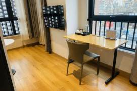 1Loft near SISU(ESSCA) and Shanghai Uni Yan'chang campus can long and short term lease