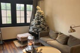 Cosy Loft South facing Good layout only 5.5k 