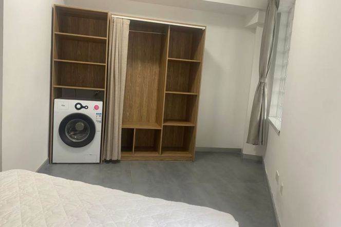 1Studio near Tong'ji, Fu'dan and SISU(ESSCA) can long and short term lease