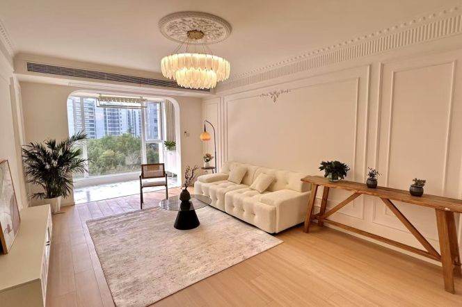  Grab This floor Heating 2BR in Tianshan.Dual Subways/ Parking / Smart Home System / View Anytime
