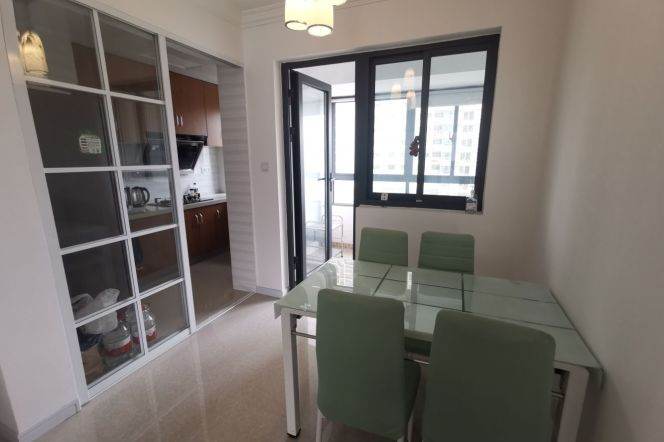 Comfy 2BR with elevator Line 12 Hongcao Rd. 