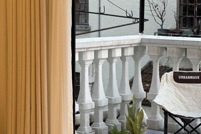 2Bdrs 1Bath Apt /Modern&Spacious&Bright /L1/10/12 South Shaanxi Rd/terrace/stairs