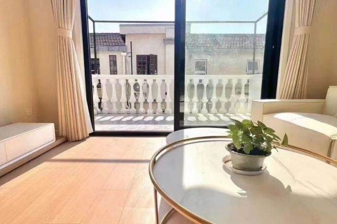 Well-designed &Bright 2Br w. Heating &Balcony