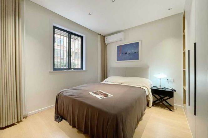  Homey 1br with Yard nr Century Avenue  L2/4/6/9